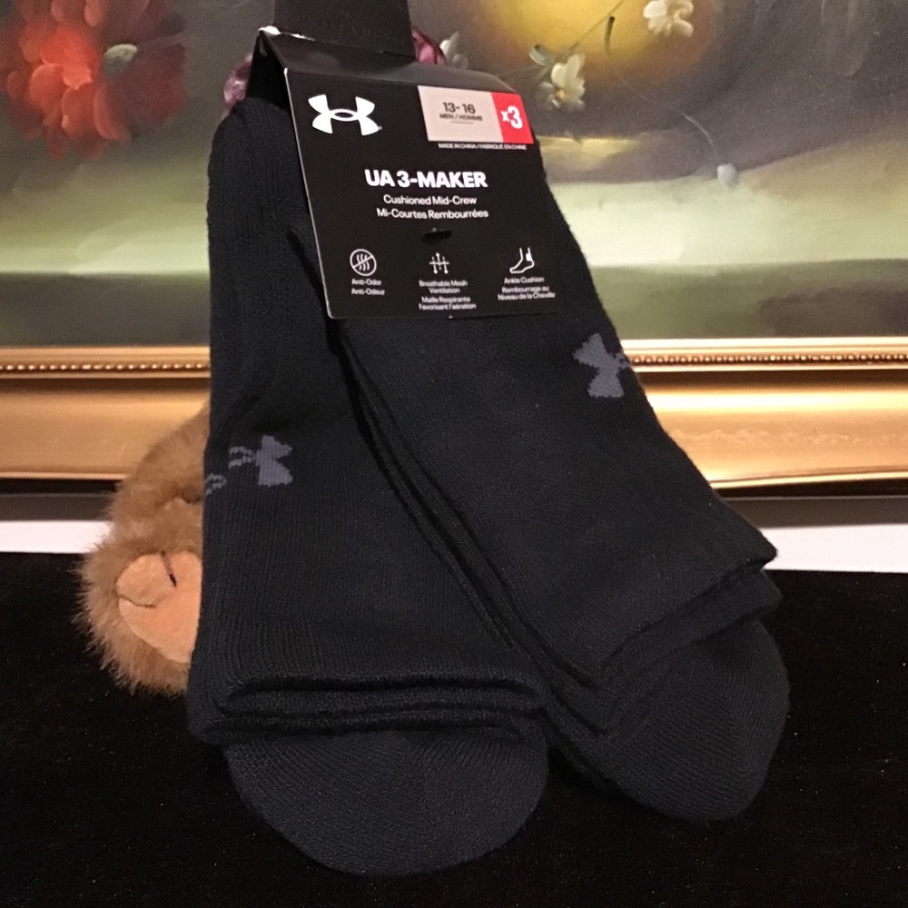 3 Pk. Under Armour Men UA Performance Cushioned Mid Crew Socks Black 13-16